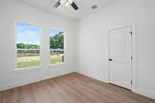 115 Dennis Dr, Azle, TX 76020 - Photo 23