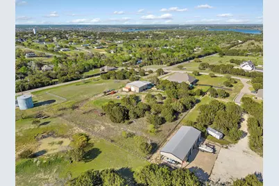 701 Milton Court, Granbury, TX 76048 - Photo 37