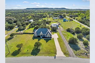 701 Milton Court, Granbury, TX 76048 - Photo 3