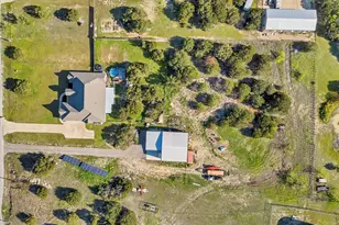 701 Milton Ct, Granbury, TX 76048 - Photo 39
