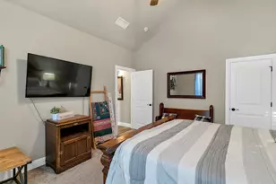 701 Milton Ct, Granbury, TX 76048 - Photo 21