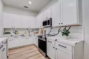 809 Camellia Ct., DeSoto, TX 75115 - Photo 17