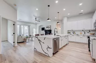 809 Camellia Ct., DeSoto, TX 75115 - Photo 11
