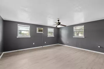 733 W 5th Street, McGregor, TX 76657 - Photo 19