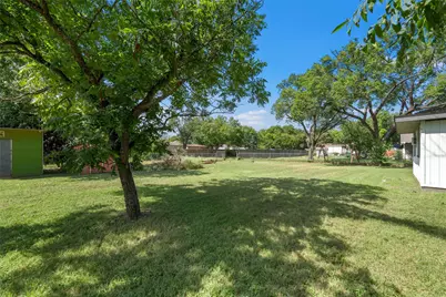 733 W 5th Street, McGregor, TX 76657 - Photo 23