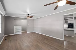 733 W 5th St, McGregor, TX 76657 - Photo 3