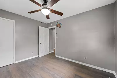 733 W 5th Street, McGregor, TX 76657 - Photo 13