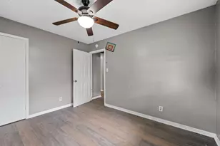 733 W 5th St, McGregor, TX 76657 - Photo 13