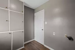 733 W 5th St, McGregor, TX 76657 - Photo 21