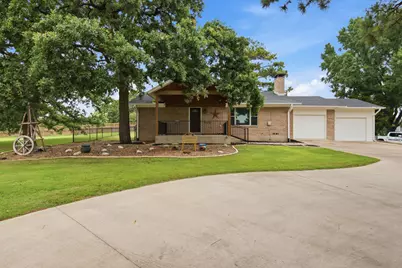 104 Kiowa Drive W, Lake Kiowa, TX 76240 - Photo 3