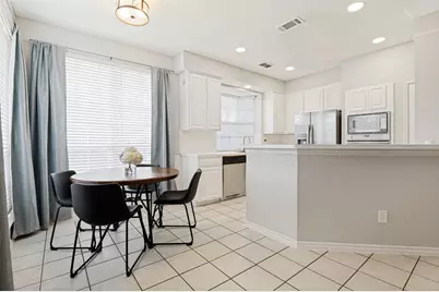 8714 Saddlehorn Drive, Irving, TX 75063 - Photo 7