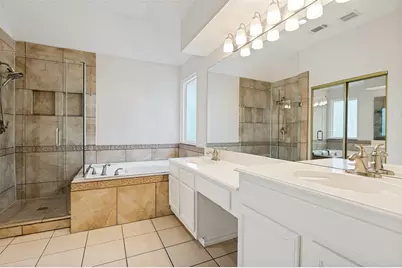 8714 Saddlehorn Drive, Irving, TX 75063 - Photo 17