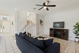 8714 Saddlehorn Dr, Irving, TX 75063 - Photo 3