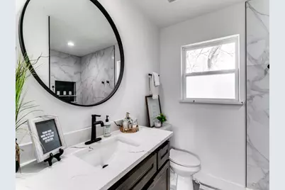 708 Oakwood Drive, Euless, TX 76040 - Photo 17