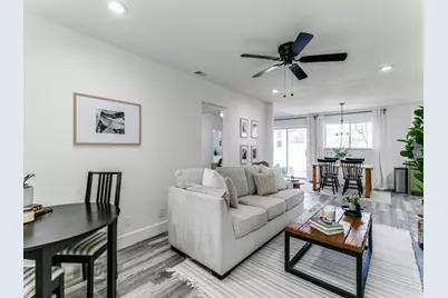708 Oakwood Drive, Euless, TX 76040 - Photo 7