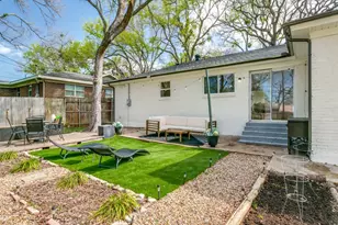 708 Oakwood Dr, Euless, TX 76040 - Photo 23