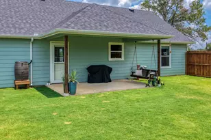 1025 Hereford Dr, Springtown, TX 76082 - Photo 29