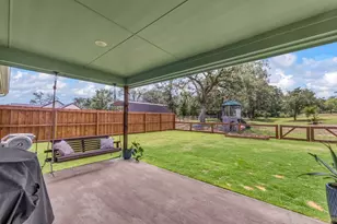 1025 Hereford Dr, Springtown, TX 76082 - Photo 27
