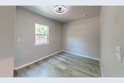 2209 Wellington Street, Greenville, TX 75401 - Photo 11