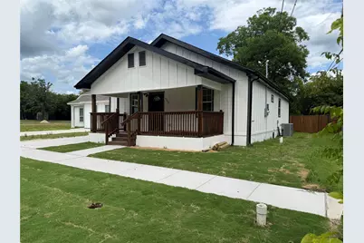 2209 Wellington Street, Greenville, TX 75401 - Photo 1