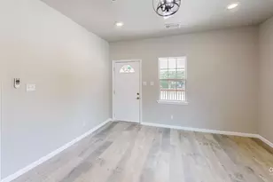 2209 Wellington St, Greenville, TX 75401 - Photo 7