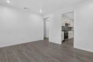 6633 Emhouse St, Dallas, TX 75232 - Photo 9