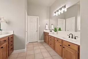 2510 Kodiak Cir, Euless, TX 76039 - Photo 17