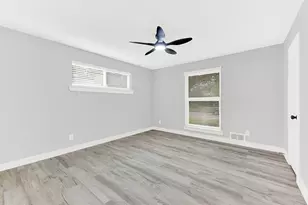 5821 Clendenin Ave, Dallas, TX 75228 - Photo 17