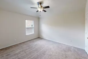 211 Copper Canyon Dr, Lewisville, TX 75067 - Photo 15
