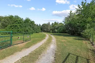 252 Meadow Lake Estates Rd, Denison, TX 75021 - Photo 5