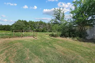 252 Meadow Lake Estates Rd, Denison, TX 75021 - Photo 25