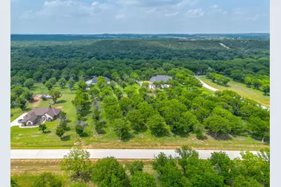 2184 E Landings N, Granbury, TX 76049 - Photo 3