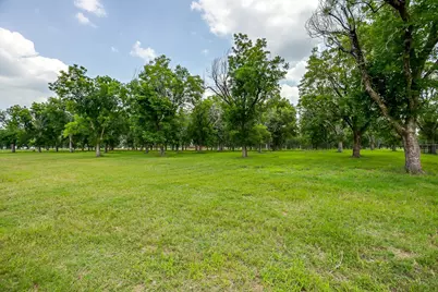 2184 E Landings N, Granbury, TX 76049 - Photo 19