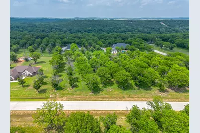 2184 E Landings N, Granbury, TX 76049 - Photo 5