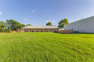 1590 Farm Rd 2352, Sumner, TX 75486 - Photo 35