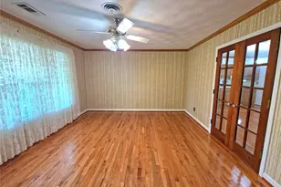 2522 Robin Ln, Garland, TX 75041 - Photo 9