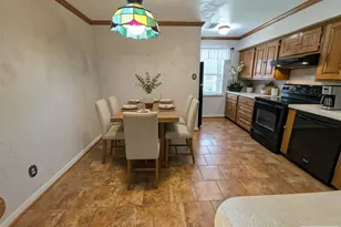 2522 Robin Ln, Garland, TX 75041 - Photo 17