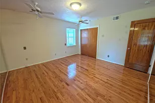 2522 Robin Ln, Garland, TX 75041 - Photo 23