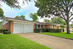 2522 Robin Ln, Garland, TX 75041 - Photo 1