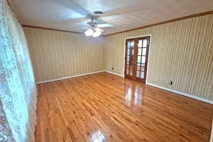 2522 Robin Ln, Garland, TX 75041 - Photo 7