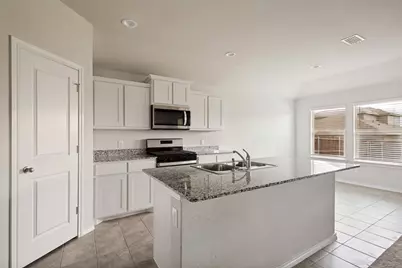 621 Spaulding Street, Justin, TX 76247 - Photo 5