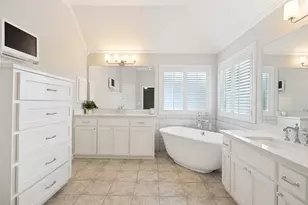 18648 Gibbons Dr, Dallas, TX 75287 - Photo 17