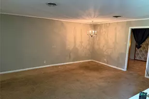 2155 Fairway Dr, Fort Worth, TX 76119 - Photo 3