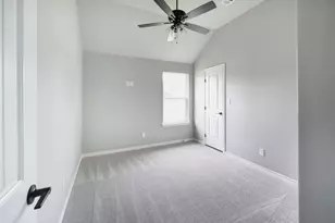 1607 W College, Jacksboro, TX 76458 - Photo 33