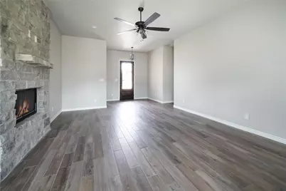 1607 W College, Jacksboro, TX 76458 - Photo 15