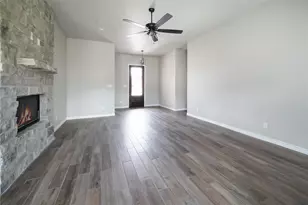1607 W College, Jacksboro, TX 76458 - Photo 15