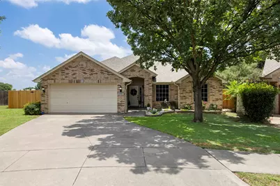 804 Tyler Court, Burleson, TX 76028 - Photo 3