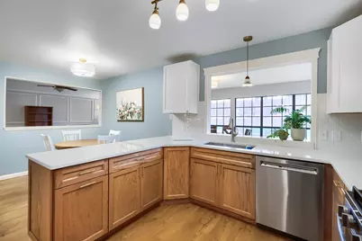 2025 Redwood Trail, Grapevine, TX 76051 - Photo 11