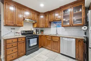 601 Park Ln, Denton, TX 76205 - Photo 9
