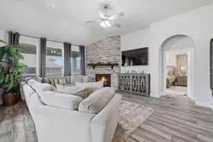 1720 Benny Ln, Little Elm, TX 75068 - Photo 7